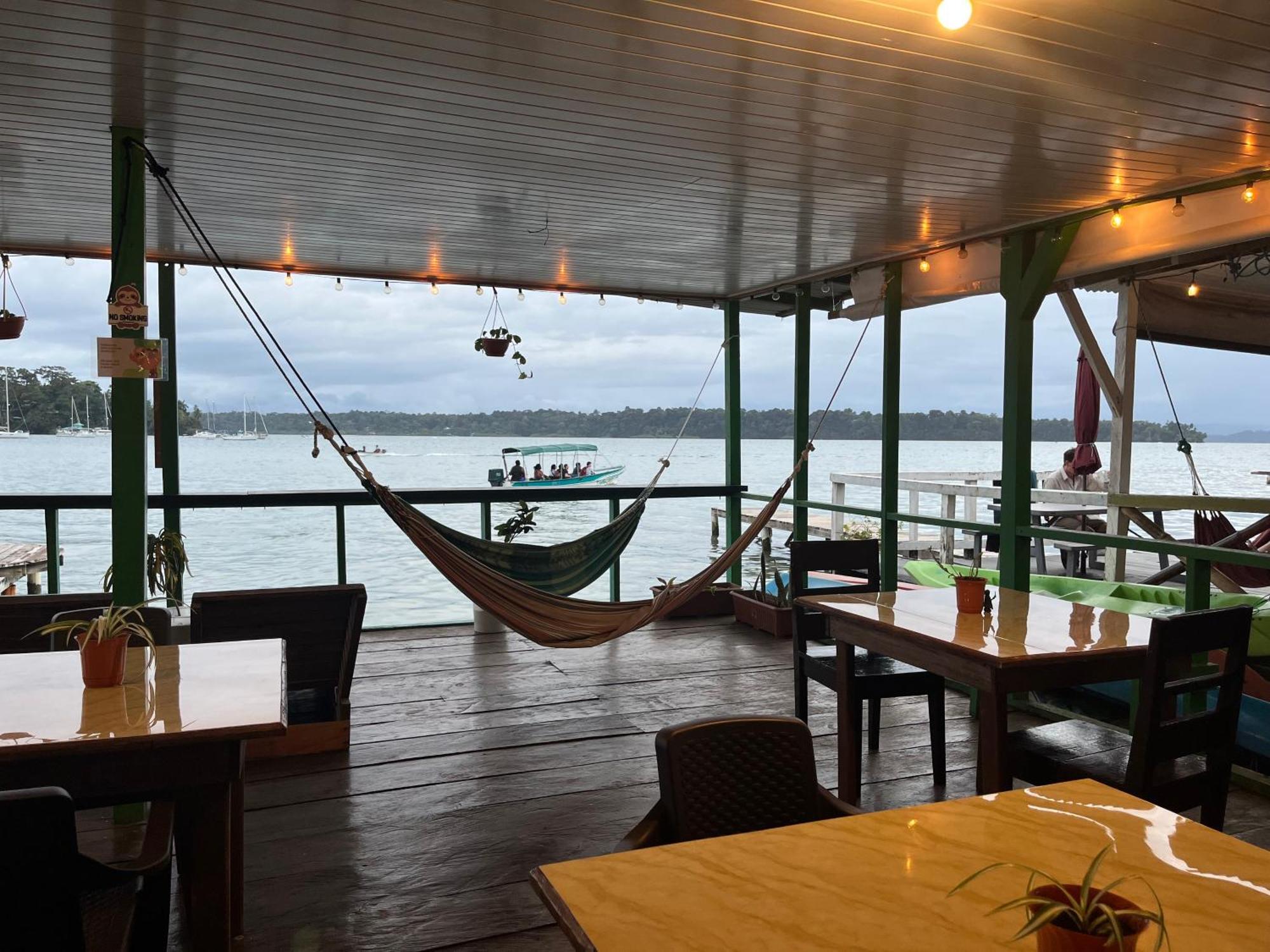 Hostal Cay Bastimentos Bagian luar foto