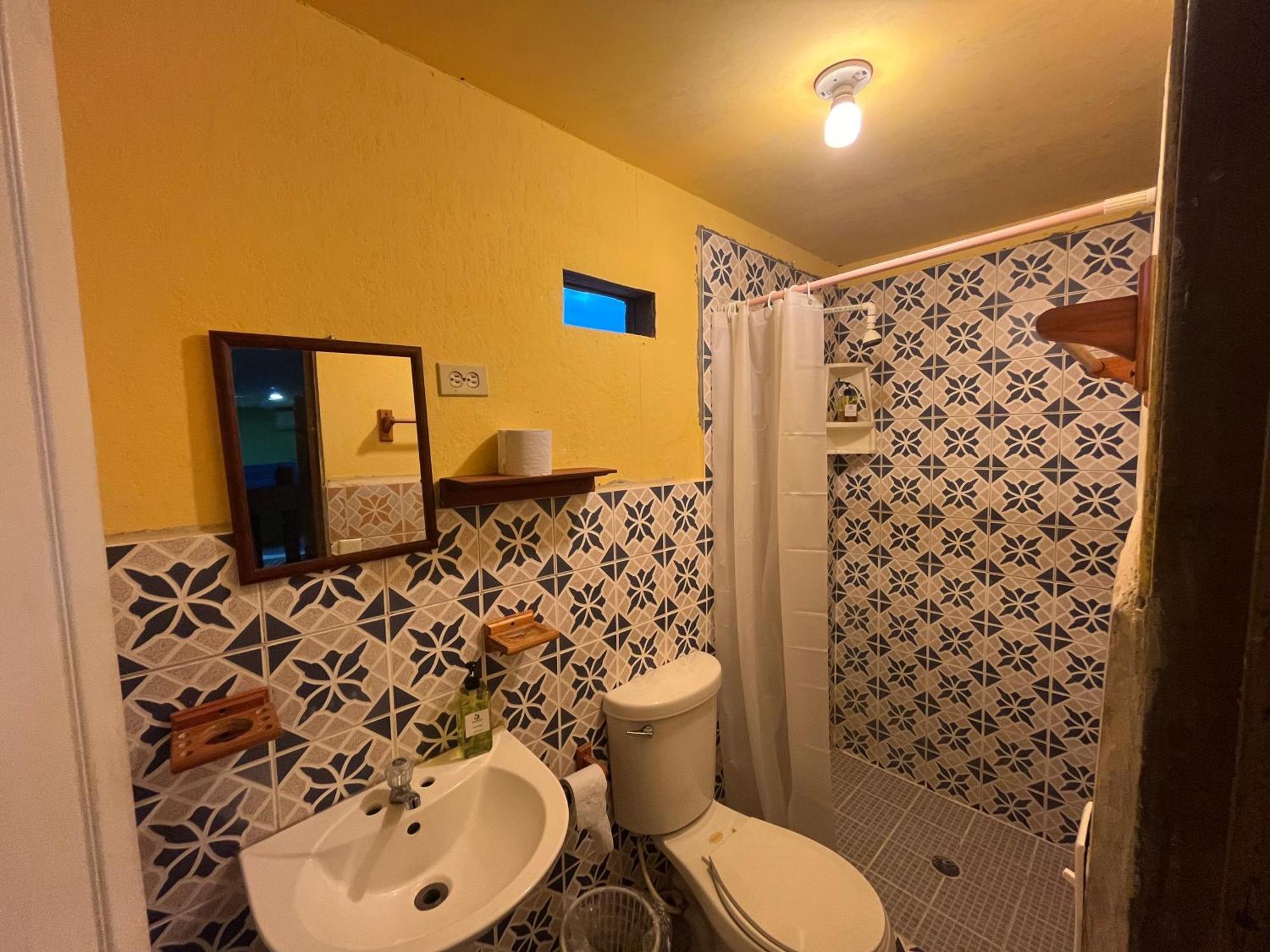 Hostal Cay Bastimentos Bagian luar foto